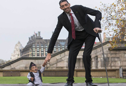 Dlaczego ludzie są coraz wyżsi? Teoria wzrostu człowieka