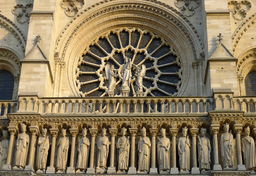 Co robić w Paryżu? (po spaleniu katedry Notre Dame)