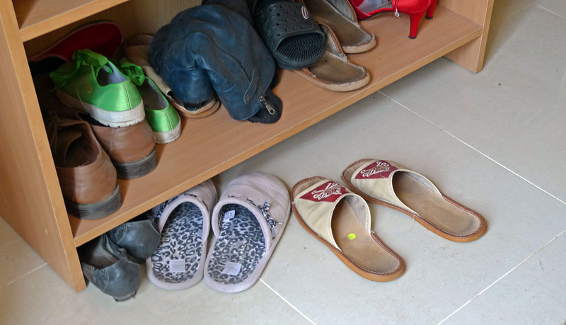 nie ściągaj butów w Holandii