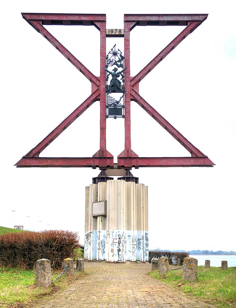 Historyczne przęsła mostu