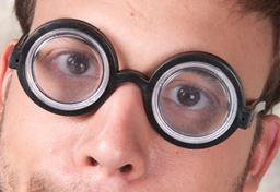 Okulary, szkła optyczne i inne uwagi okularnika