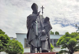 Polski emigrant wraca do kraju... duszą