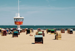 Premia urlopowa przysługuje każdemu