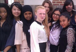 Musimy im jasno wytłumaczyć dlaczego ten kraj jest taki wspaniały