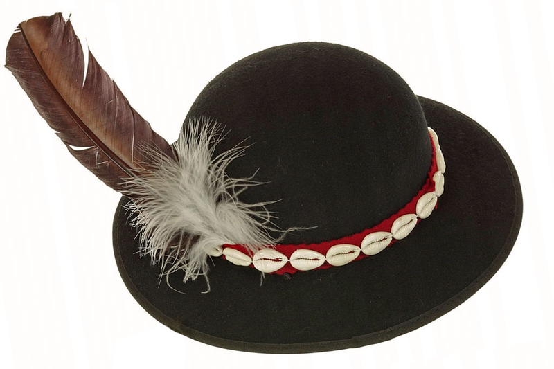 Góralski kapelusz z muszelkami