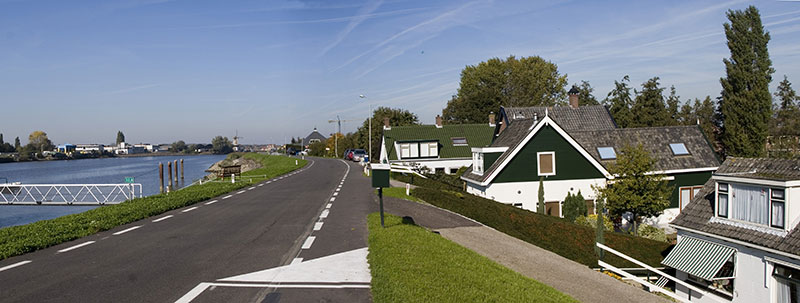 woda - wał - miasto