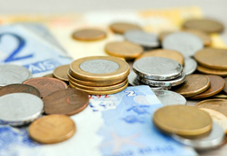 Ile średnio zarabia Holender?