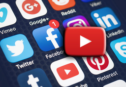 Media - codzienny pościg za sensacją