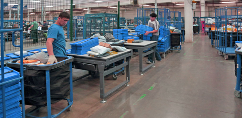 Polacy w centrach dystrybucji