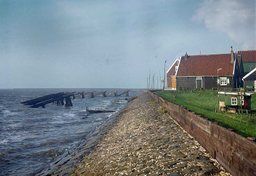 Nie zatamujesz powodzi w pojedynkę