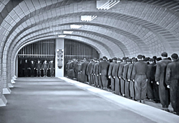 Wiek niepewności - zakontraktowani robotnicy XXI wieku